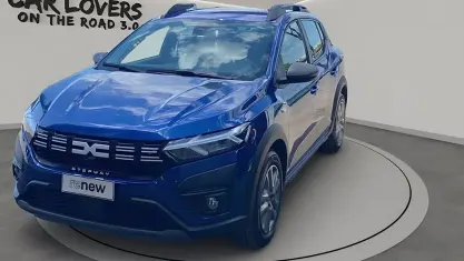 Usado Dacia Sandero Comfort 101 CV (74 kW) 2023 Azul Utilitario