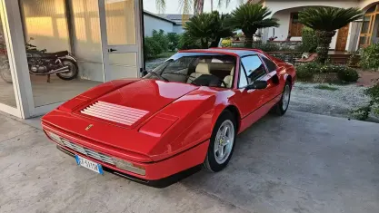 Usata Ferrari 328 270 CV (198 kW) 1986 Rosso Cabrio
