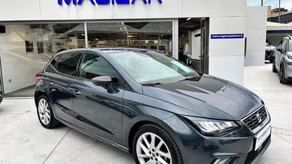 Usata Seat Ibiza FR 95 CV (69 kW) 2024 Grigio Berlina