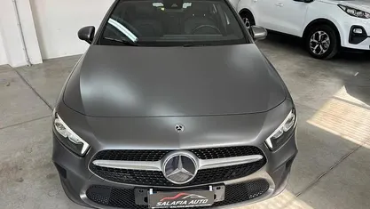 Usata Mercedes A180 116 CV (85 kW) 2021 Grigio Berlina