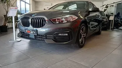 Usata BMW 116 Efficient Dynamics 116 CV (85 kW) 2021 Grigio Utilitaria