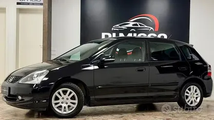 Usata Honda Civic ES 101 CV (74 kW) 2004 Nero Berlina