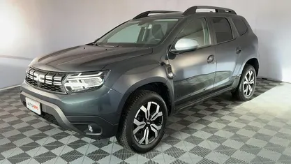 Usata 2023 Dacia Duster Journey SUV | 19.299 € (Buon prezzo)