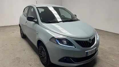 Verde Usata 2024 Lancia Ypsilon Due volumi | 13.900 € (Buon prezzo)