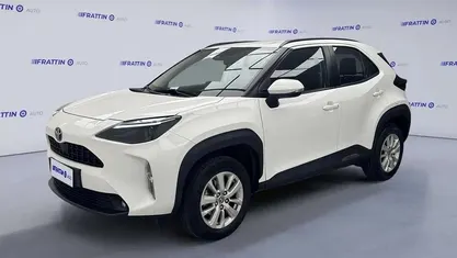 Bianco Usata 2024 Toyota Yaris Cross Active SUV | 19.340 € (Super prezzo)