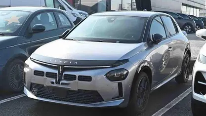 Usata Lancia Ypsilon 101 CV (74 kW) 2025 Utilitaria