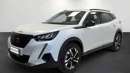 Usata 2022 Peugeot 2008 Allure SUV | 18.500 € (Buon prezzo)