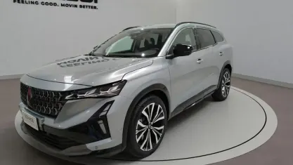 Nuova Renault Espace Iconic 131 CV (96 kW) 2026 Bianco artico SUV