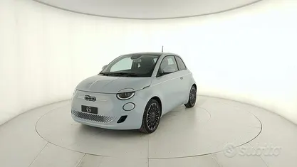 Usata Fiat 500e Icon 86 kW (118 CV) 2021 Cabrio