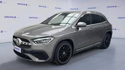 Usata Mercedes GLA180 Premium 116 CV (85 kW) 2020 Grigio scuro SUV