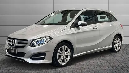 Usata Mercedes B180 Premium 109 CV (80 kW) 2016 Monovolume