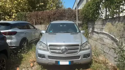 Usata Mercedes GL320 224 CV (164 kW) 2006 Grigio SUV
