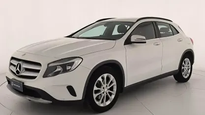 Begagnad Mercedes GLA180 Business 109 HK (80 kW) 2017 Vit SUV