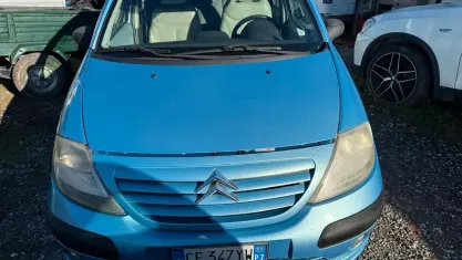 Usata Citroën C3 Elegance 60 CV (44 kW) 2003 Blu Berlina