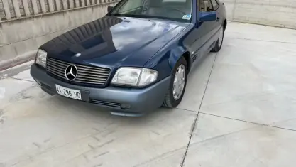 Usata Mercedes SL500 333 CV (244 kW) 1990 Blu Cabrio