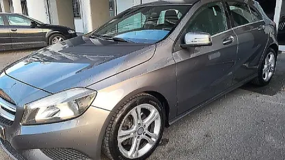 Grigio Usata 2013 Mercedes A180 Tre volumi | 9999 € (Buon prezzo)