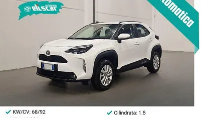 Usata Toyota Yaris Hybrid Active 92 CV (67 kW) 2025