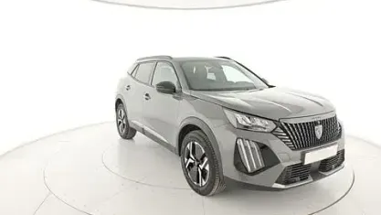 Usata Peugeot 2008 Allure 145 CV (106 kW) 2025 Grigio SUV
