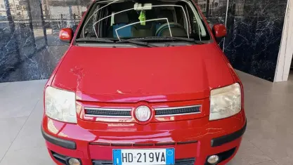 Usata Fiat Panda Dynamic 60 CV (44 kW) 2010 Rosso Utilitaria