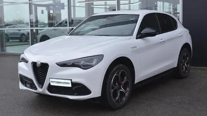 Usata 2024 Alfa Romeo Stelvio Veloce SUV | 41.500 € (Buon prezzo)