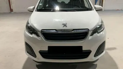Bianco Usata 2015 Peugeot 108 Active Tre volumi | 5999 € (Ottimo prezzo)