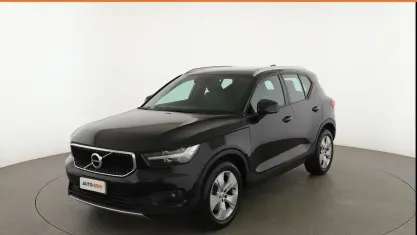 Usata Volvo XC40 Momentum 150 CV (110 kW) 2021 Nero SUV