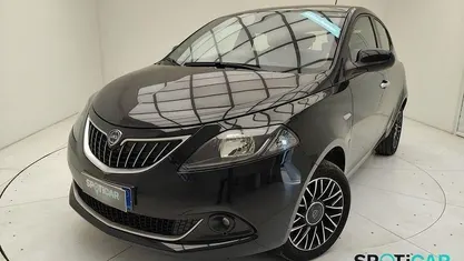 Käytetty Lancia Ypsilon S 70 HP (51 kW) 2024 Harmaa Viistoperä