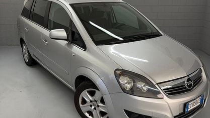 Usata Opel Zafira 110 CV (80 kW) 2011 Other Monovolume