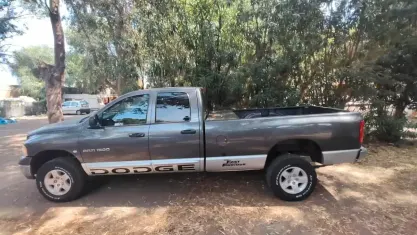 Gebraucht Dodge Ram 250 PS (183 kW) 2002 Grau Pickup
