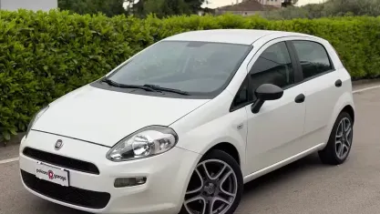 Usata Fiat Punto Street 95 CV (69 kW) 2014 Bianco Utilitaria