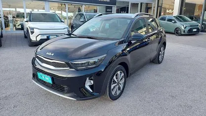 Nero Usata 2024 Kia Stonic Urban SUV | 17.900 € (Buon prezzo)