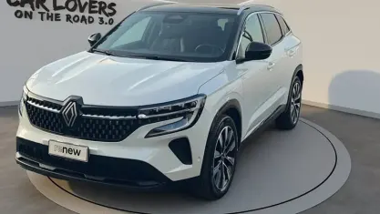 Käytetty Renault Austral Techno 200 HP (147 kW) 2023 Valkoinen Katumaasturi