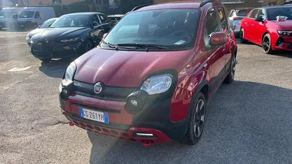 Rosso Usata 2024 Fiat Panda Cross Cross Due volumi | 13.990 € (Buon prezzo)