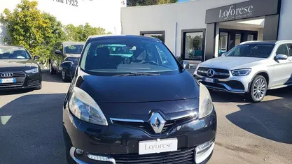 Usata Renault Scénic III 110 CV (80 kW) 2015 Nero metallizzato Monovolume
