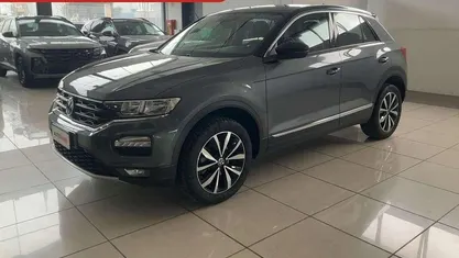 Usata VW T-Roc Style 150 CV (110 kW) 2020 Grigio SUV