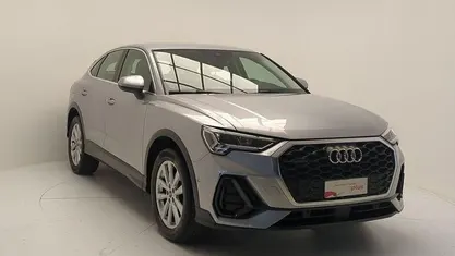 Argento floret metallizzato Usata 2020 Audi Q3 Business SUV | 30.900 € (Buon prezzo)