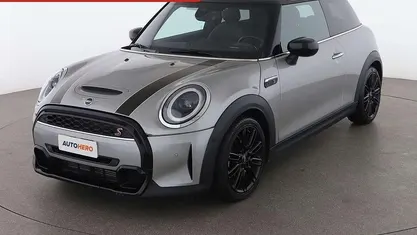 Usata 2023 Mini Cooper S Essential Due volumi | 27.099 € (Buon prezzo)