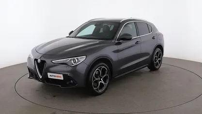 Grigio Usata 2019 Alfa Romeo Stelvio Lusso SUV | 24.699 € (Buon prezzo)