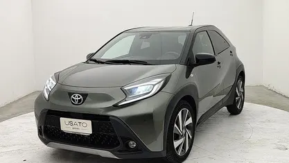 Usata Toyota Aygo X Lounge 72 CV (52 kW) 2022 Verde SUV