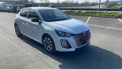 Usata Peugeot 208 Business-Line 101 CV (74 kW) 2026 Utilitaria