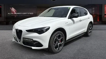Usata Alfa Romeo Stelvio Veloce 209 CV (153 kW) 2024 Bianco SUV