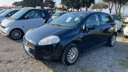 Usata Fiat Punto Active 60 CV (44 kW) 2011 Blu Utilitaria