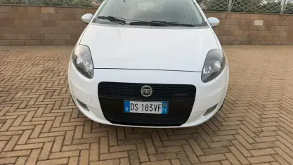 Usata Fiat Grande Punto Active 75 CV (55 kW) 2008 Bianco Utilitaria