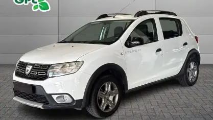 Begagnad Dacia Sandero Lauréate 90 HK (66 kW) 2017 Vit Halvkombi