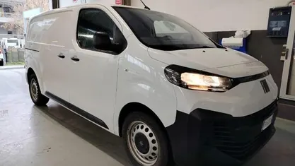 Usata Fiat Scudo 145 CV (106 kW) 2024 Furgone