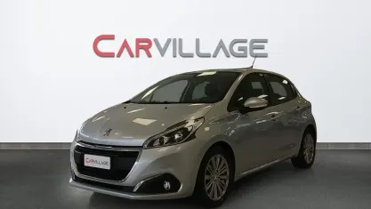 Begagnad Peugeot 208 Allure 75 HK (55 kW) 2018 Grå Halvkombi