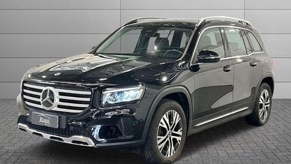 Käytetty Mercedes GLB180 Advanced 116 HP (85 kW) 2025 Musta Katumaasturi