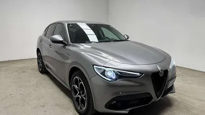Grigio Usata 2021 Alfa Romeo Stelvio Lusso SUV | 30.900 € (Buon prezzo)