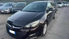 Usata 2014 Opel Astra Station wagon | 5800 € (Buon prezzo)