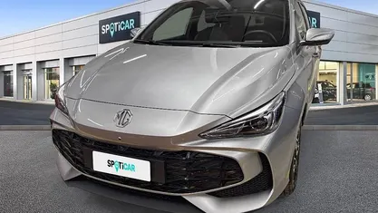 Usata MG MG3 Luxury 194 CV (142 kW) 2024 Grigio Utilitaria